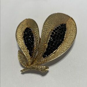 Cassiespells vintage Gold and Black Leaf Brooch